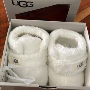 Ugg baby booties Brixbee